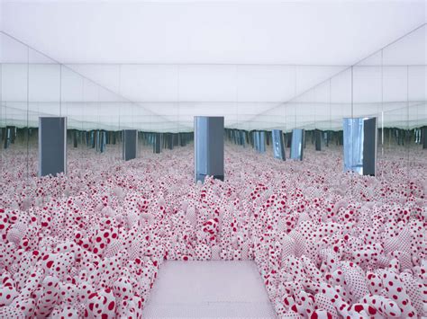 yayoi kusama lv foundation